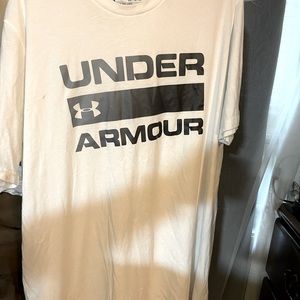 Under armor 1x white and black Mens T-shirt